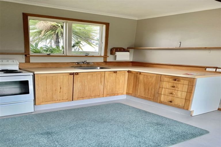 Photo of property in 6 Avonhead Road, Avonhead, Christchurch, 8042