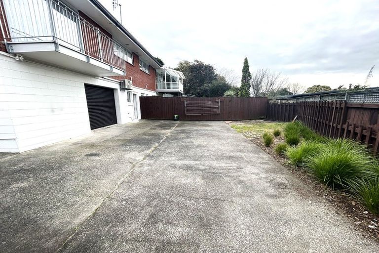 Photo of property in 17b Highlight Parade, Te Atatu South, Auckland, 0610