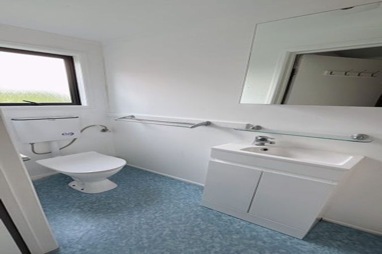 Photo of property in 341 Upper Harbour Drive, Greenhithe, Auckland, 0632