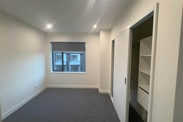 Photo of property in 48 Parkwood Avenue, Westgate, Auckland, 0614