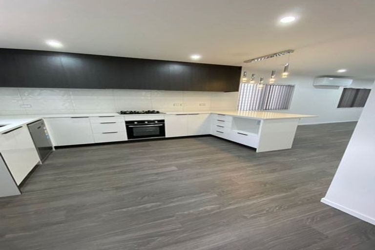 Photo of property in 10b Vickerman Street, Otara, Auckland, 2023