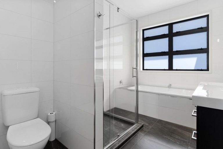 Photo of property in 6 Ella Place, Papamoa Beach, Papamoa, 3118