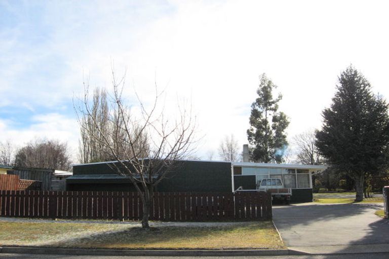 Photo of property in 13 Knowles Crescent, Ranfurly, 9332