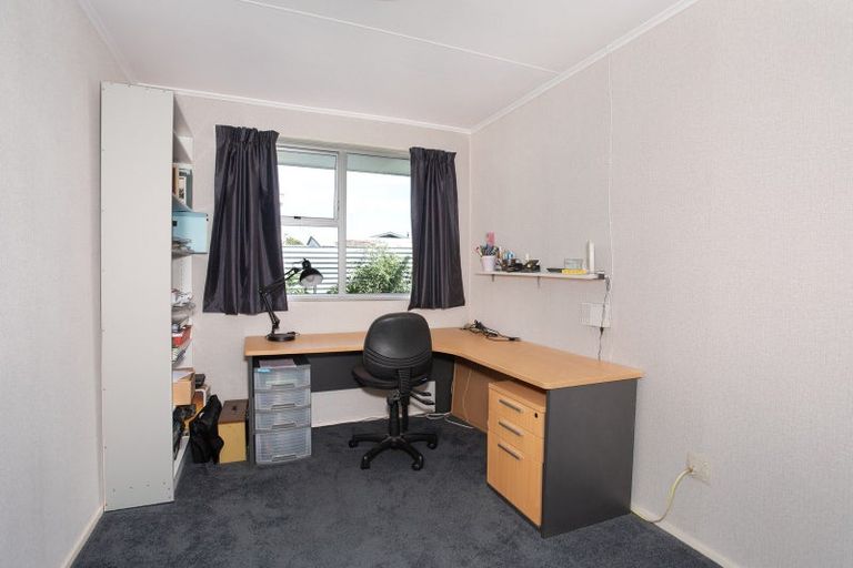Photo of property in 2 Caroline Drive, Feilding, 4702