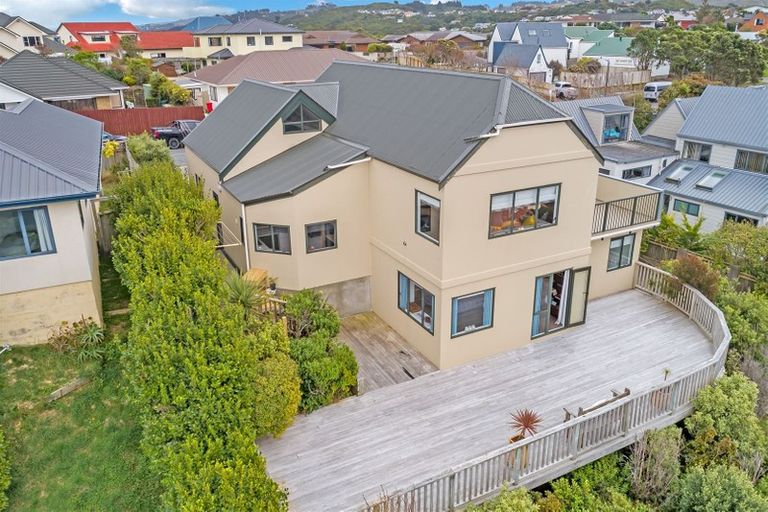 Photo of property in 85 Cypress Drive, Maungaraki, Lower Hutt, 5010