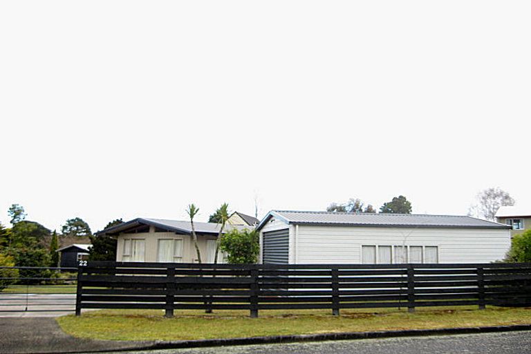 Photo of property in 22 Angela Place, Kinloch, Taupo, 3377