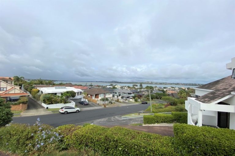 Photo of property in 26 Devon Road, Bucklands Beach, Auckland, 2012