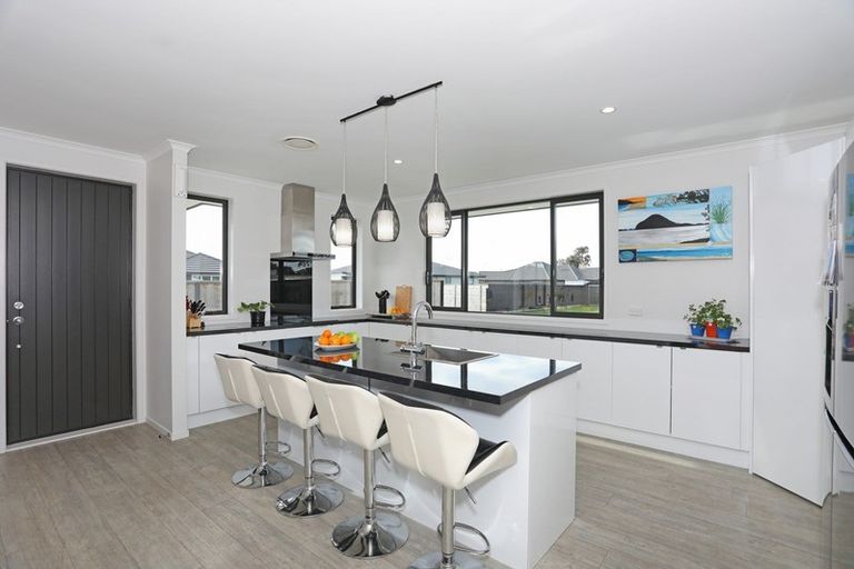 Photo of property in 17 George Street, Bulls, 4818