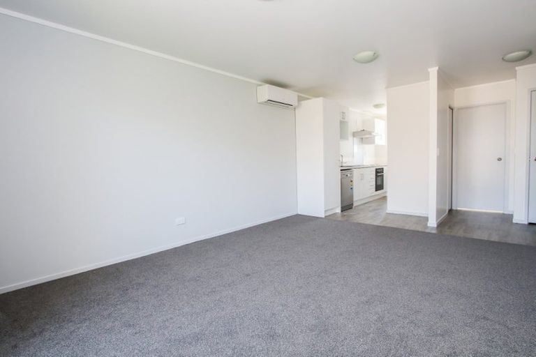 Photo of property in 4/200 Old Farm Road, Hamilton East, Hamilton, 3216