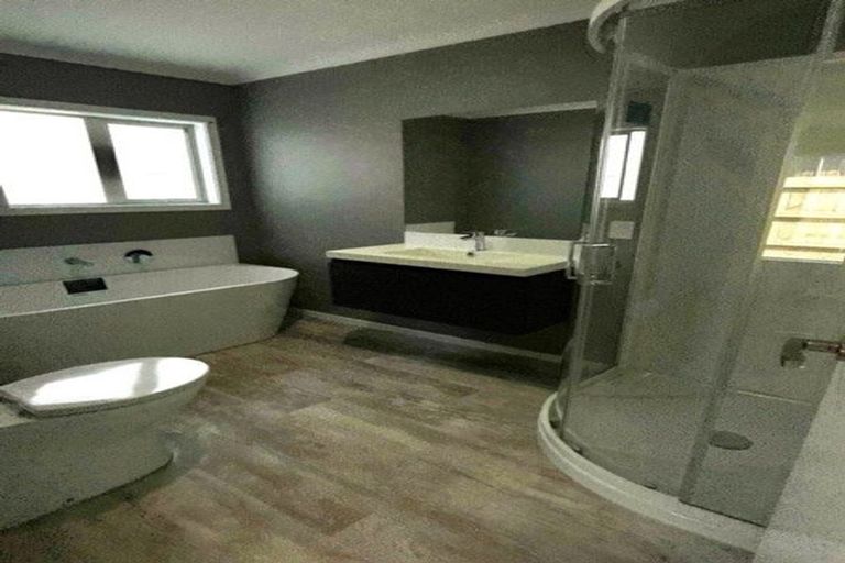 Photo of property in 24 Koru Loop, Paraparaumu, 5032