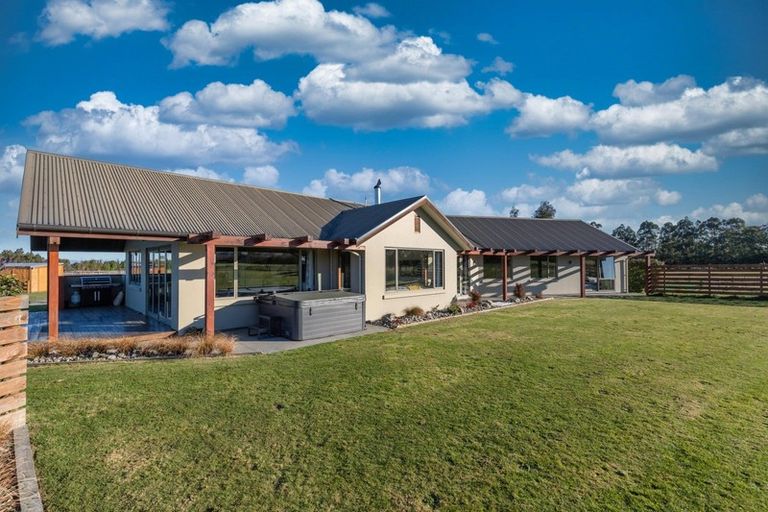 Photo of property in 235 Inglis Road, Okuku, Rangiora, 7473