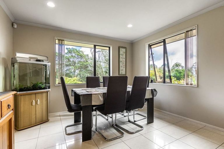 Photo of property in 31 Condor Place, Unsworth Heights, Auckland, 0632