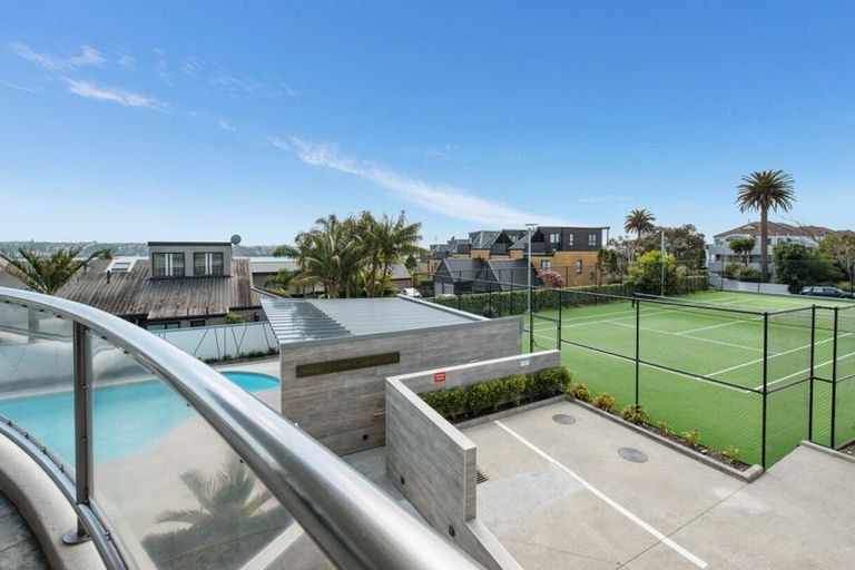 Photo of property in Shangri La Apartments, 1/97 Jervois Road, Herne Bay, Auckland, 1011
