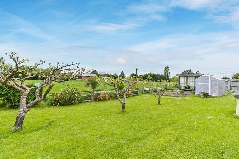 Photo of property in 107 Timaru Road, Waimate, 7980