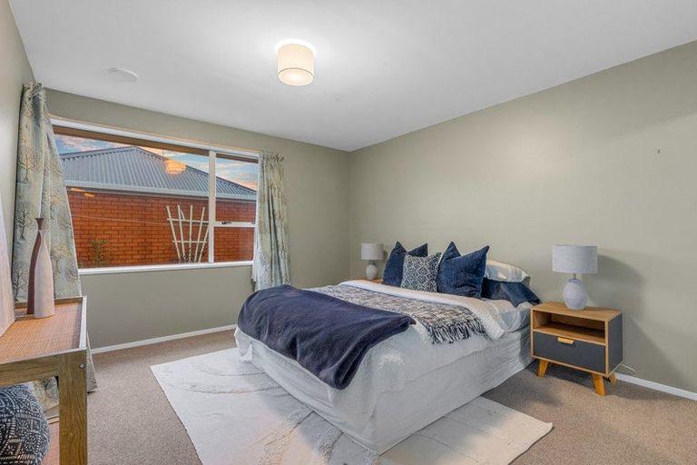 Photo of property in 2/126 Opawa Road, Opawa, Christchurch, 8023