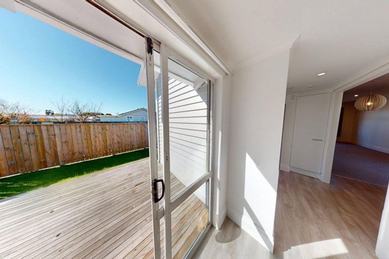Photo of property in 19 Chelwood Street, Takaro, Palmerston North, 4412