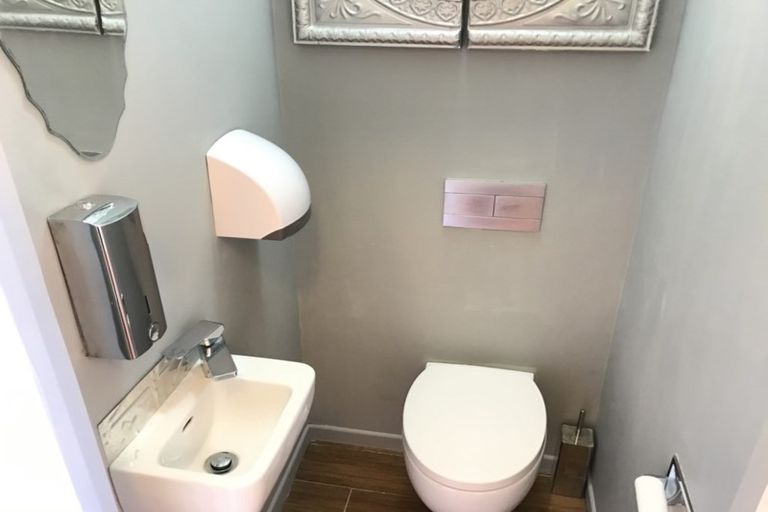 Photo of property in 226 Onewa Road, Birkenhead, Auckland, 0626