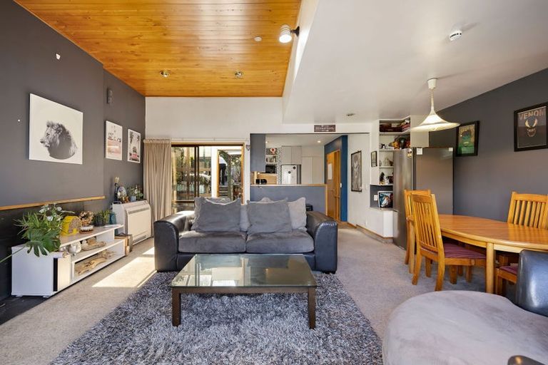 Photo of property in 14 Earnslaw Terrace, Queenstown, 9300