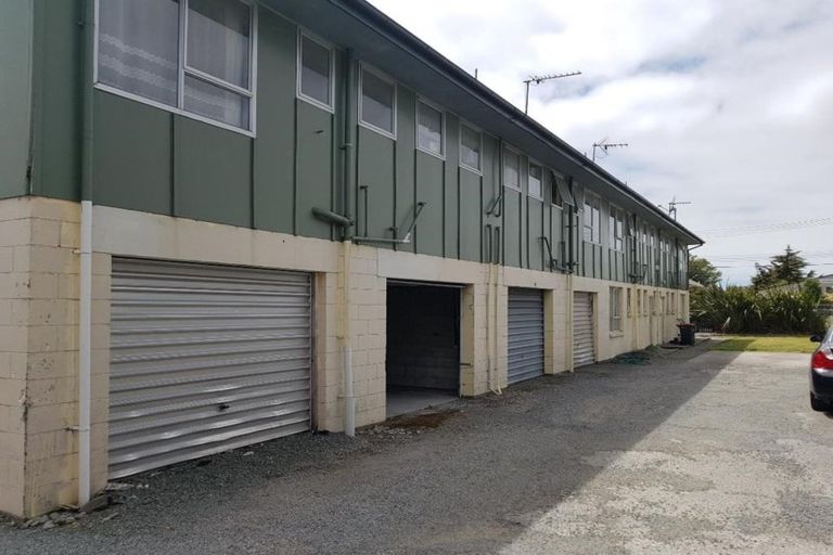 Photo of property in 107 Waltham Road, Sydenham, Christchurch, 8023