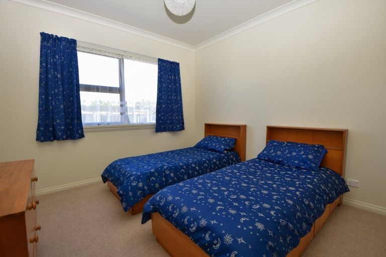 Photo of property in 39 Armstrong Avenue, Carterton, 5713