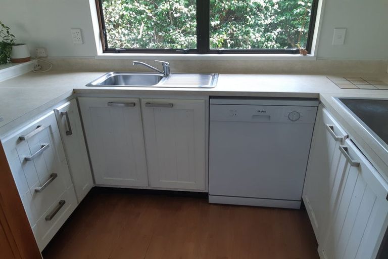 Photo of property in 3/13 Aorangi Place, Birkenhead, Auckland, 0626