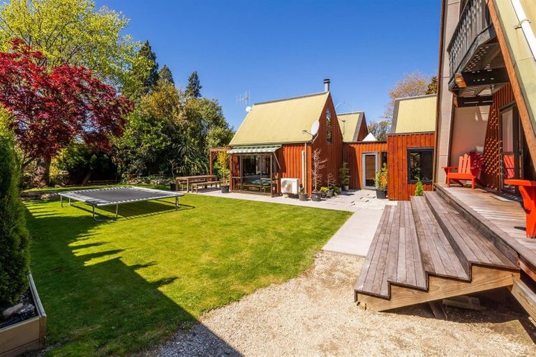 Photo of property in 8 Sargood Drive, Wanaka, 9305