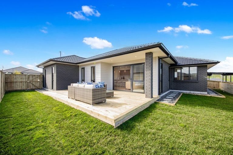 Photo of property in 6 Clark Rise, Pokeno, 2402