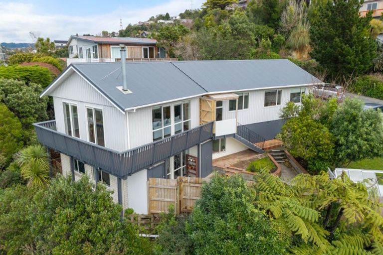 Photo of property in 51 Winston Street, Crofton Downs, Wellington, 6035