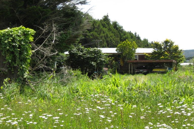 Photo of property in 27 Lathrope Road, Kumeu, 0892