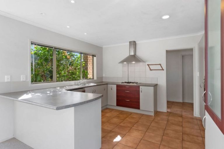 Photo of property in 9 Putaka Place, Papamoa Beach, Papamoa, 3118