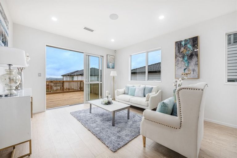 Photo of property in 5 Aklander Rise, Flat Bush, Auckland, 2019