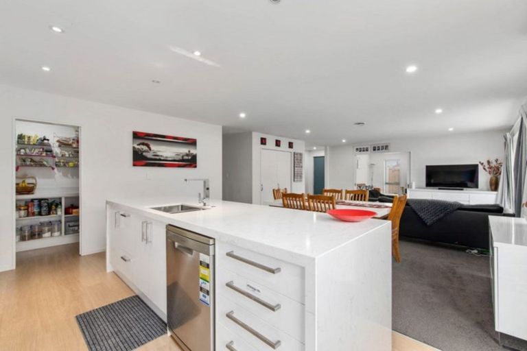 Photo of property in 4 Huntingdon Drive, Rangiora, 7400