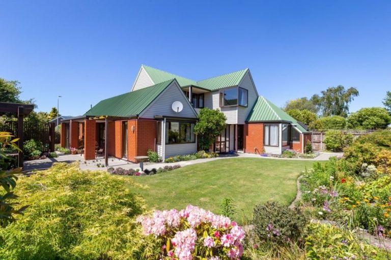 Photo of property in 8 Bencard Place, Hoon Hay, Christchurch, 8025
