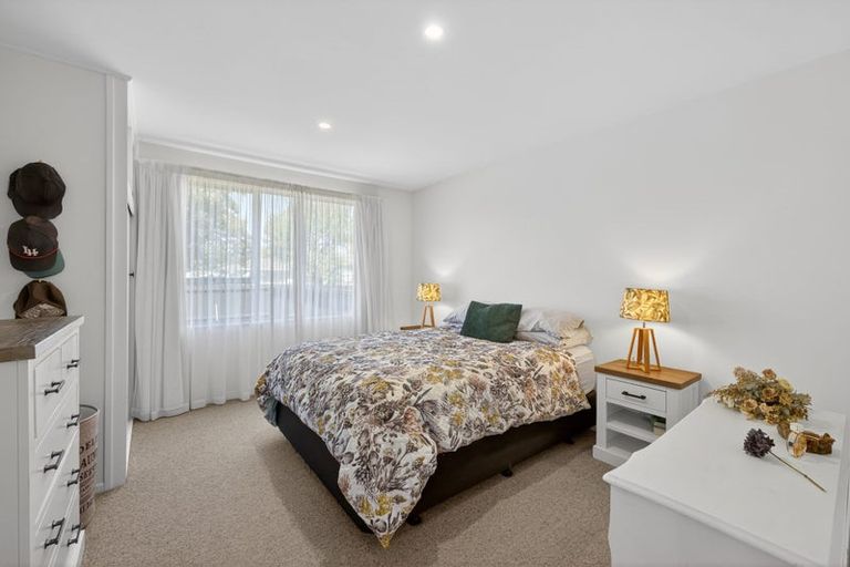 Photo of property in 2/21 Cob Crescent, Woolston, Christchurch, 8062