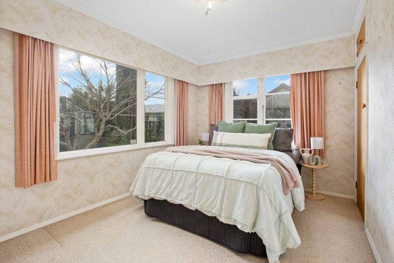 Photo of property in 4 Dover Road, Wainuiomata, Lower Hutt, 5014