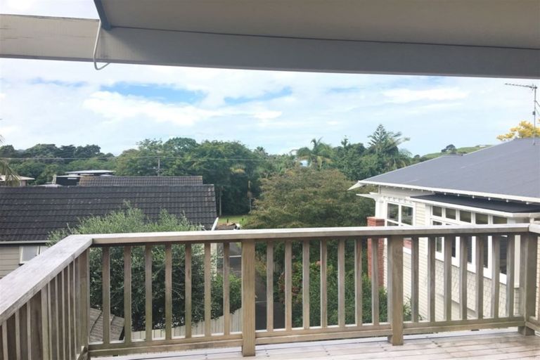 Photo of property in 3/57a Church Street, Devonport, Auckland, 0624