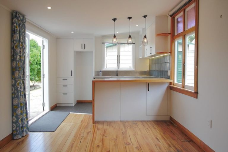 Photo of property in 76 Victoria Avenue, Palmerston North, 4410