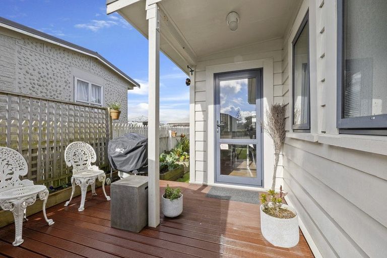 Photo of property in 2a Atkinson Street, Waitara, 4320