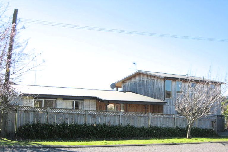 Photo of property in 1 Crosby Street, Havelock North, 4130