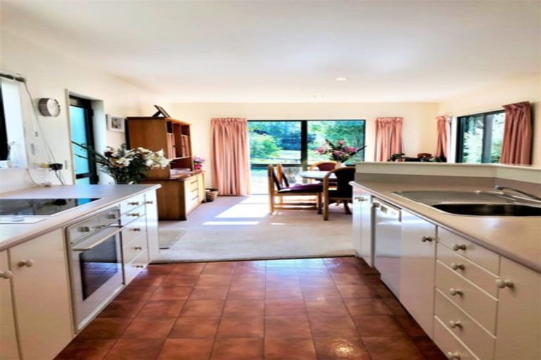 Photo of property in 96 Kemp Road, Kerikeri, 0230