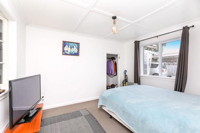 Photo of property in 14/2 Karamu Street, Strandon, New Plymouth, 4312