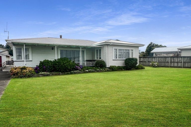 Photo of property in 37 Christian Street, Dannevirke, 4930