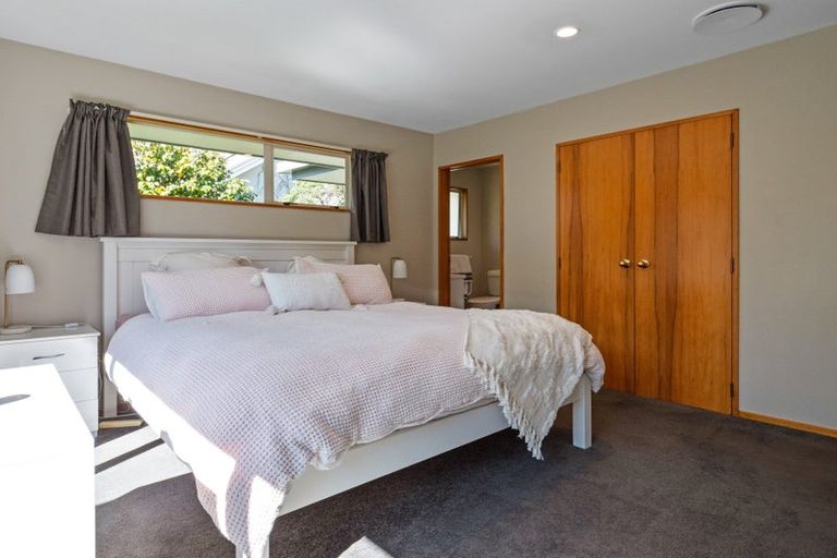 Photo of property in 94 Saint James Avenue, Papanui, Christchurch, 8053