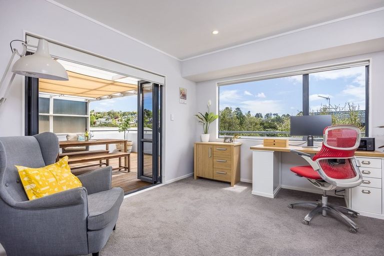 Photo of property in 2 Mizen Court, Torbay, Auckland, 0630