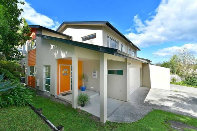 Photo of property in 26 Carento Way, Stanmore Bay, Whangaparaoa, 0932