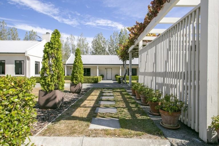 Photo of property in 104 Oxford Street, Martinborough, 5711