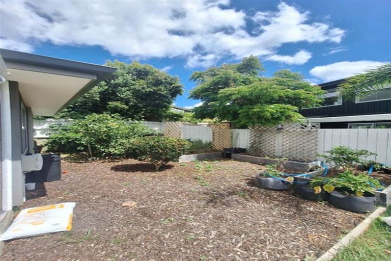 Photo of property in 5 Scout Way, Silverdale, 0932