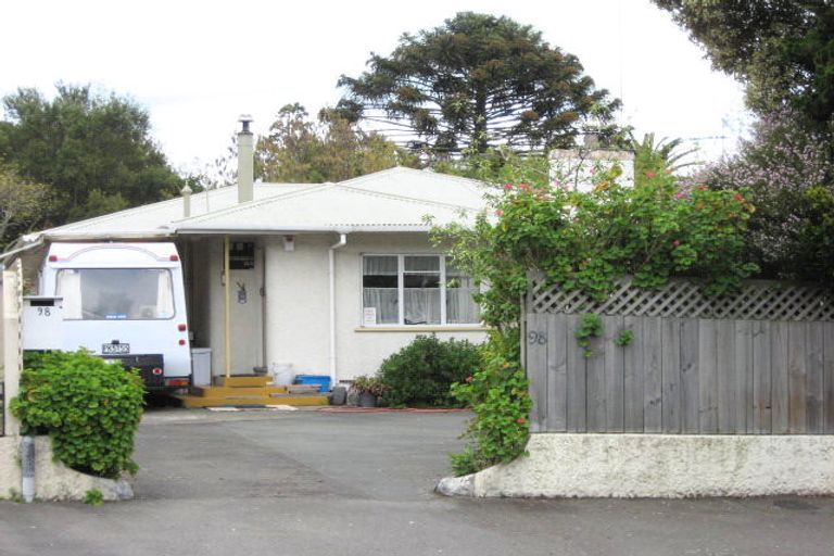 Photo of property in 98 Tasman Street, Nelson, 7010