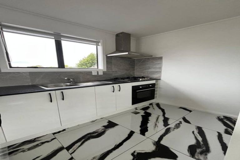 Photo of property in 2/3 Coombe Avenue, Otara, Auckland, 2023