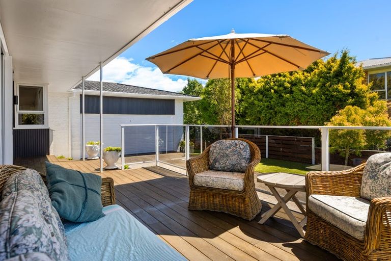 Photo of property in 46 Nevada Drive, Merrilands, New Plymouth, 4312